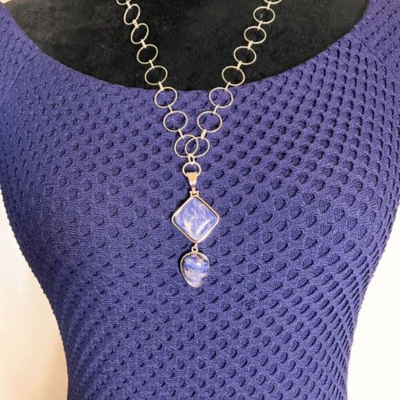 Handcrafted Contemporary Royal Blue Sodalite Necklace in Silver-Tone - Picture 2 of 8